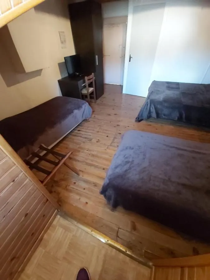La Chaumiere Bed & Breakfast Seyne 3*,